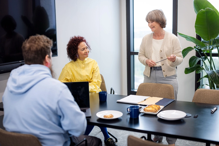 Woman leading a meeting.